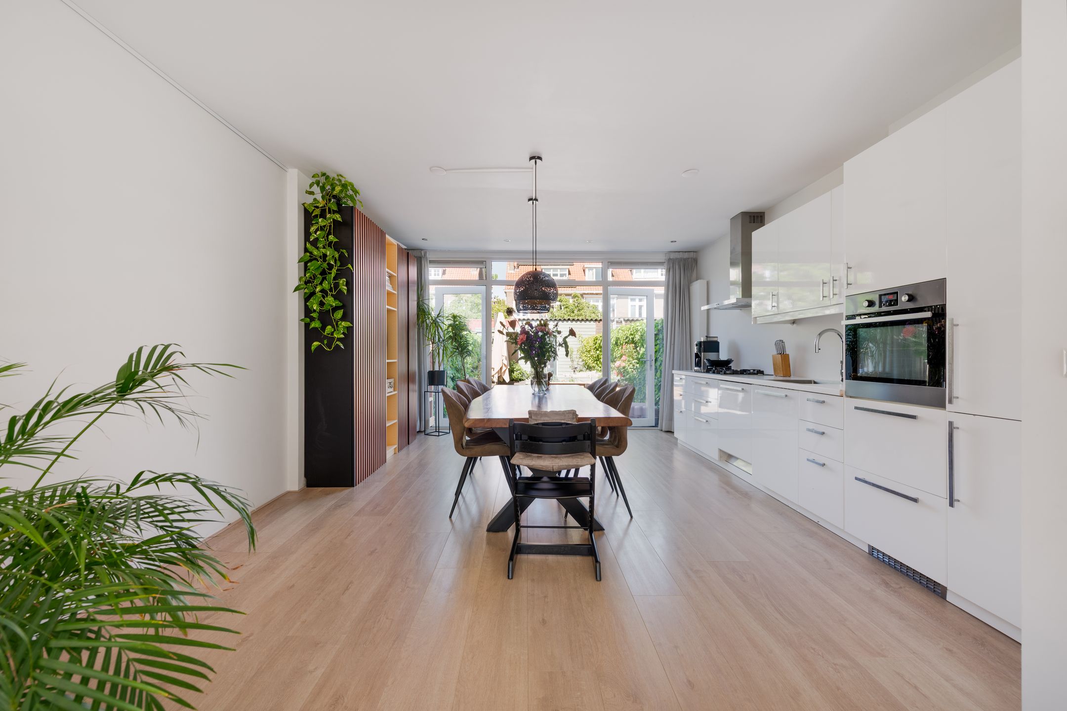 Photo 6 of Laurierstraat 33