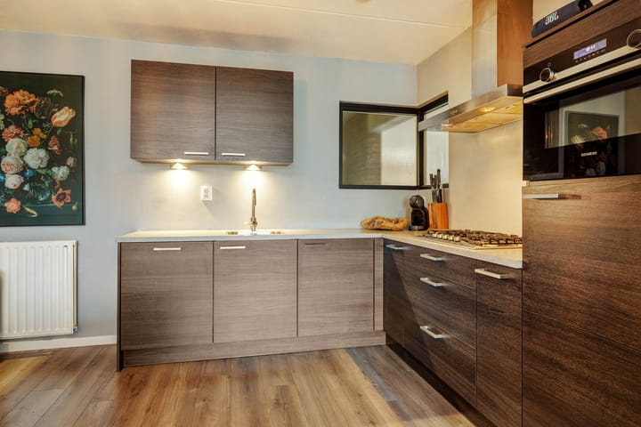 Photo 11 of Wilhelminastraat 273