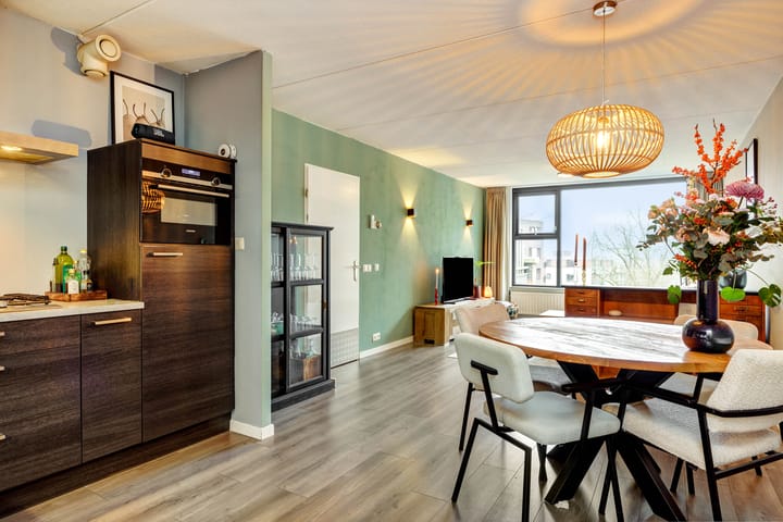 Photo 12 of Wilhelminastraat 273