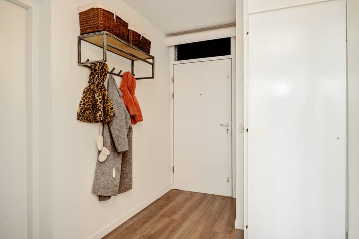 Photo 13 of Wilhelminastraat 273