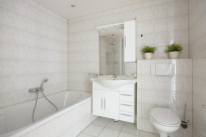 Foto 21 van Schout van Herenthalsplein 23