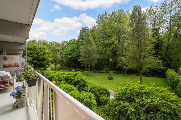 Photo 2 of Zernikeplaats 180