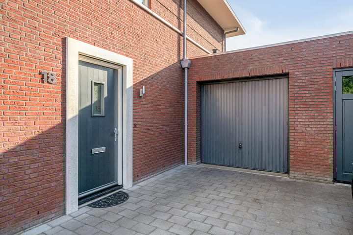 Foto 8 van Smoutstraat 18