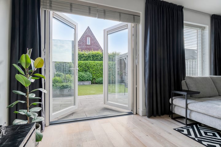 Foto 15 van Smoutstraat 18