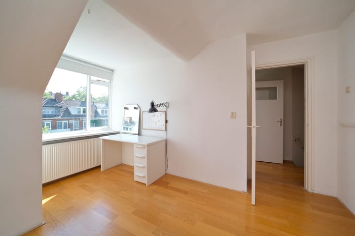 Foto 32 van Dokter van der Knaaplaan 9