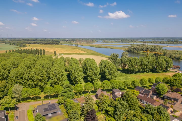 Foto 2 van Oeveren 6