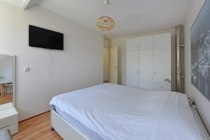 Foto 13 van Jacob van den Damstraat 25