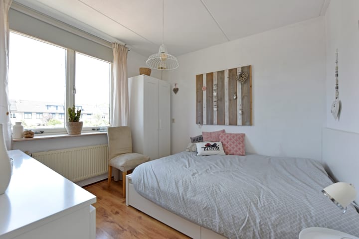 Foto 16 van Jacob van den Damstraat 25