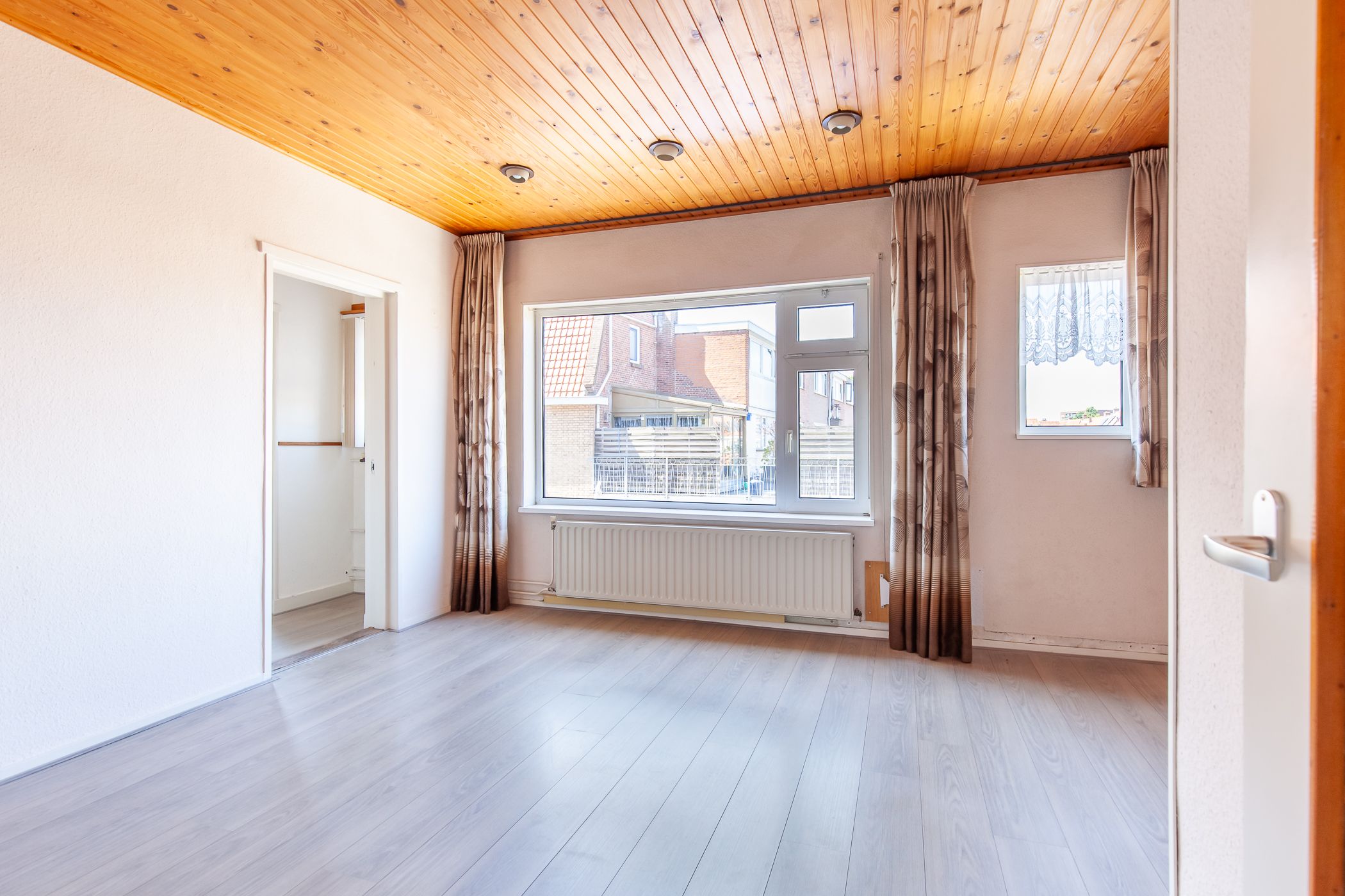 Photo 6 of Pijnboomstraat 1-BS