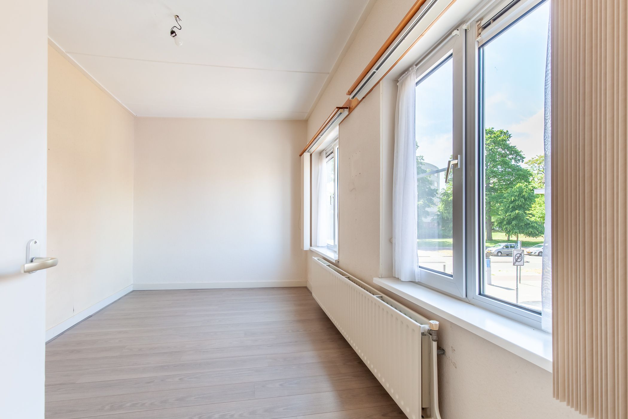 Photo 12 of Pijnboomstraat 1-BS