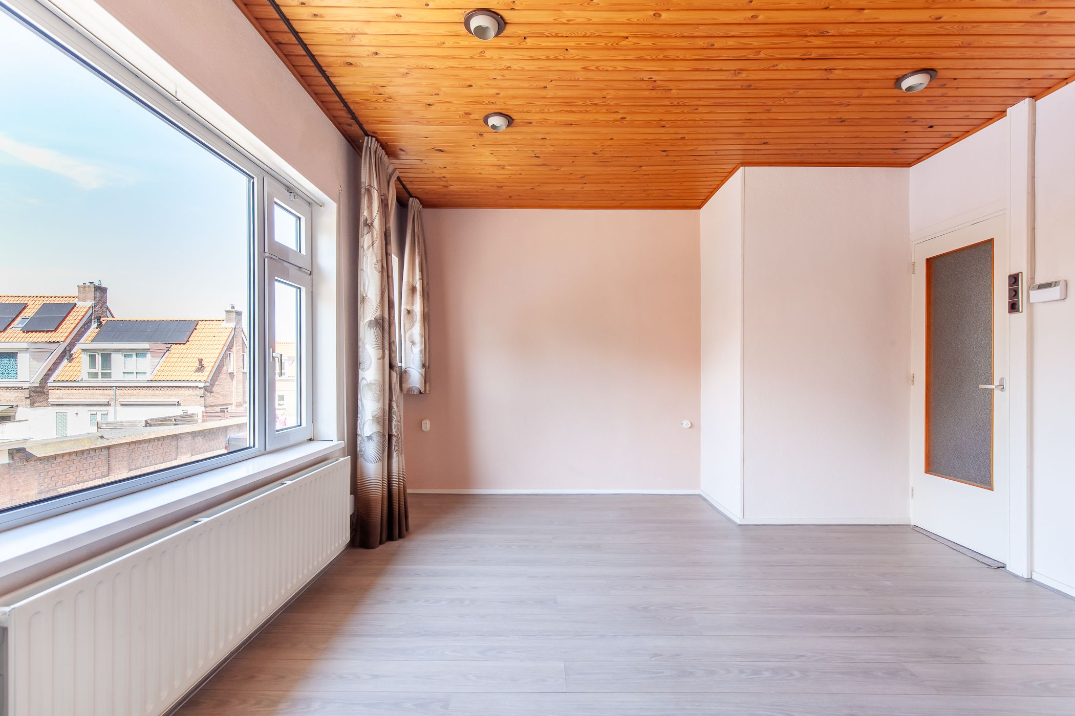 Photo 9 of Pijnboomstraat 1-BS