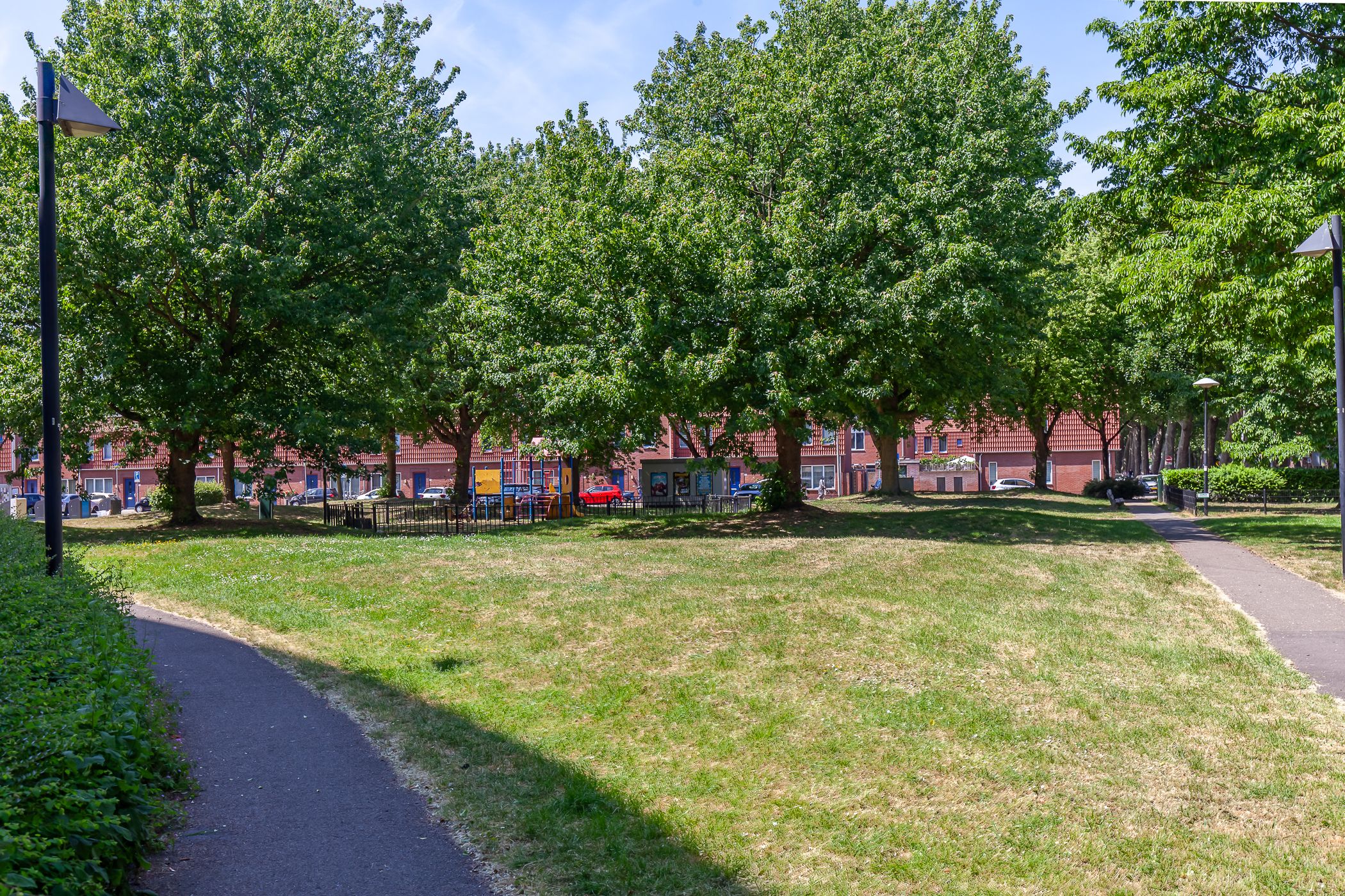 Photo 36 of Pijnboomstraat 1-BS