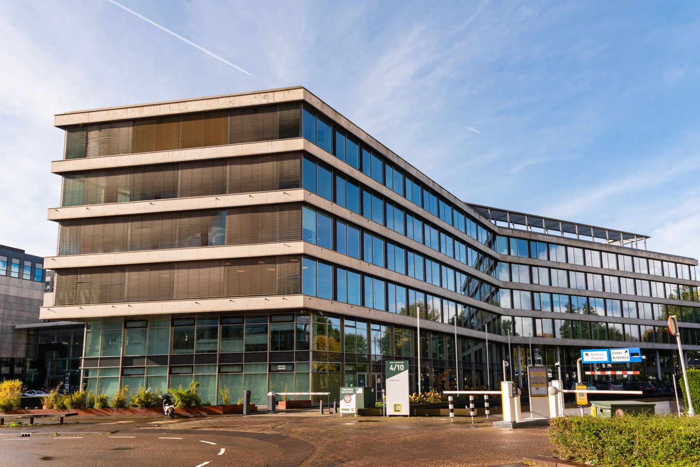 View photo 3 of John M. Keynesplein 10