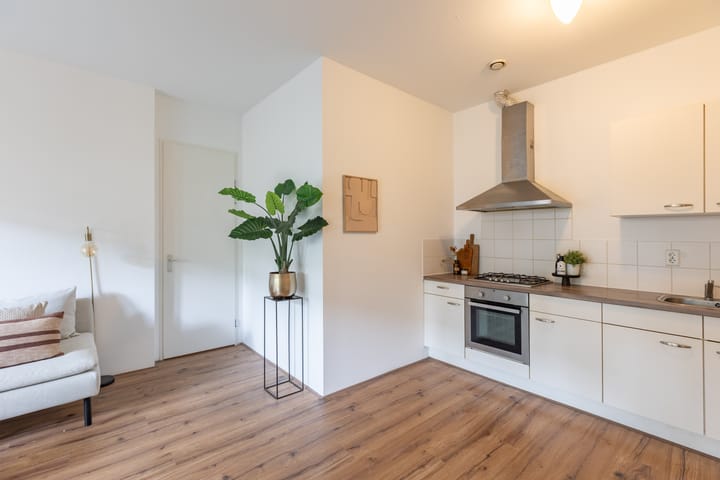 Foto 14 van Essenstraat 9-A