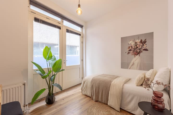 Foto 22 van Essenstraat 9-A