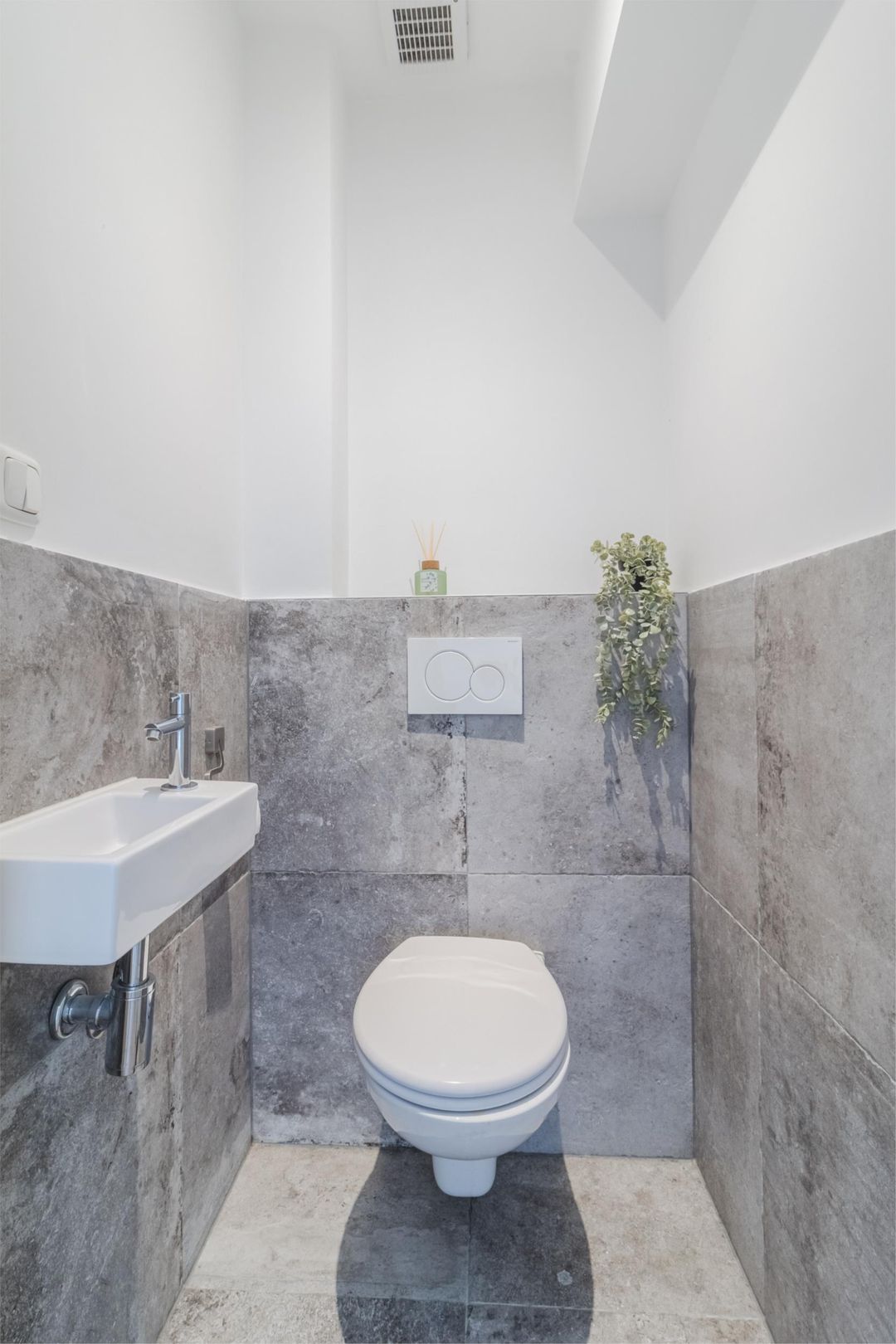 Photo 7 of Van Lansbergestraat 156