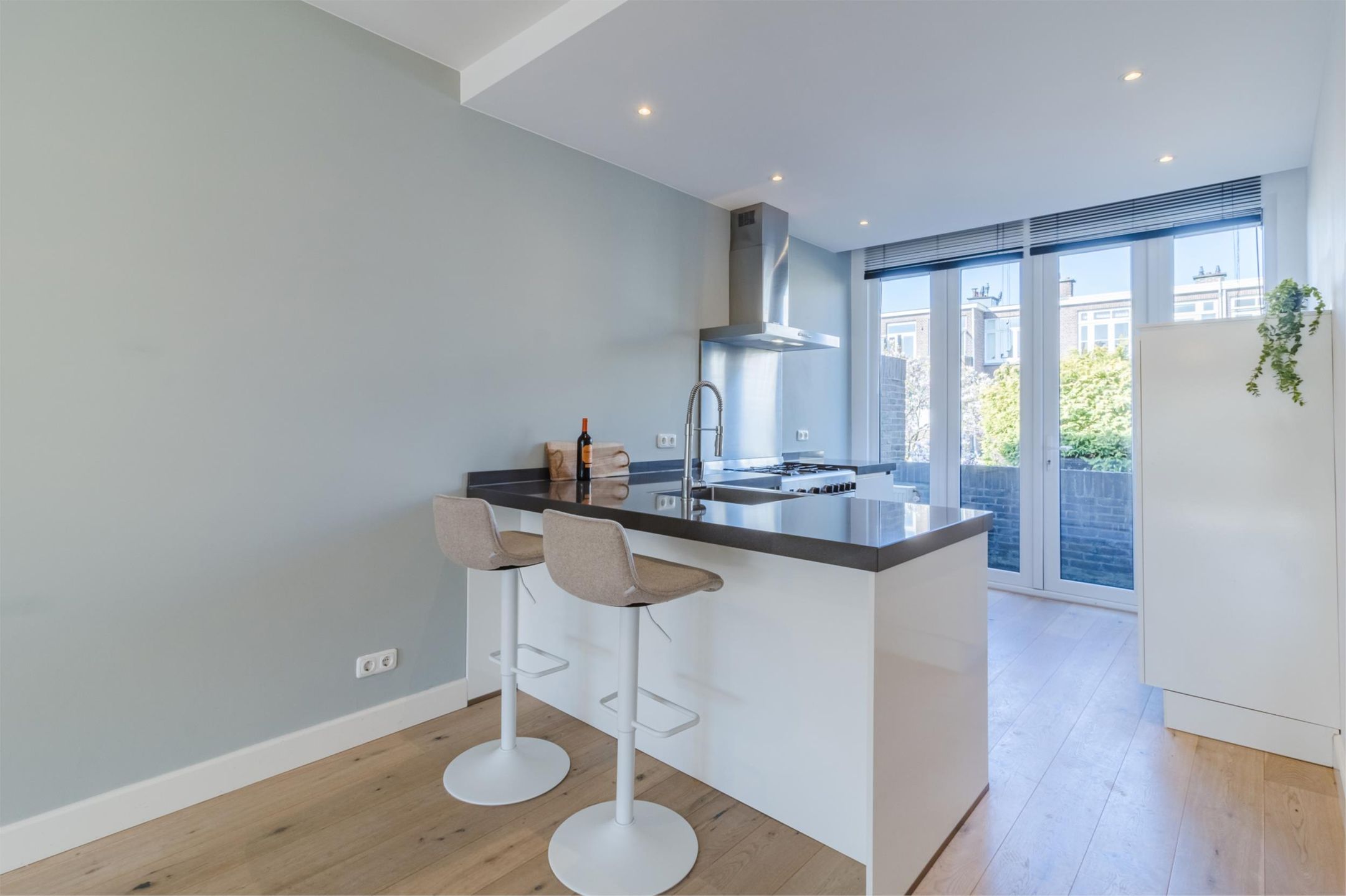 Photo 12 of Van Lansbergestraat 156