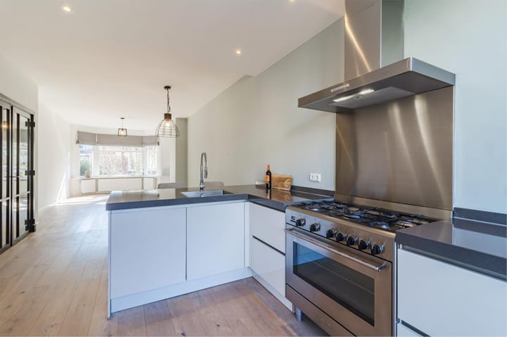 Foto 15 van Van Lansbergestraat 156