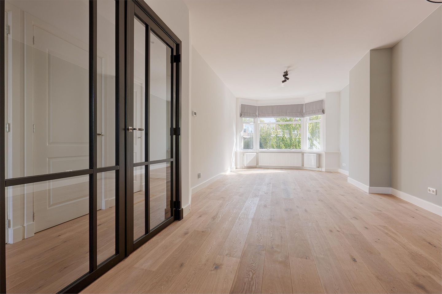 Photo 19 of Van Lansbergestraat 156