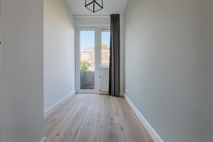 Foto 31 van Van Lansbergestraat 156