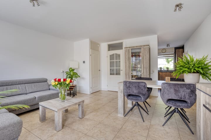 Foto 7 van Suze Robertsonstraat 70