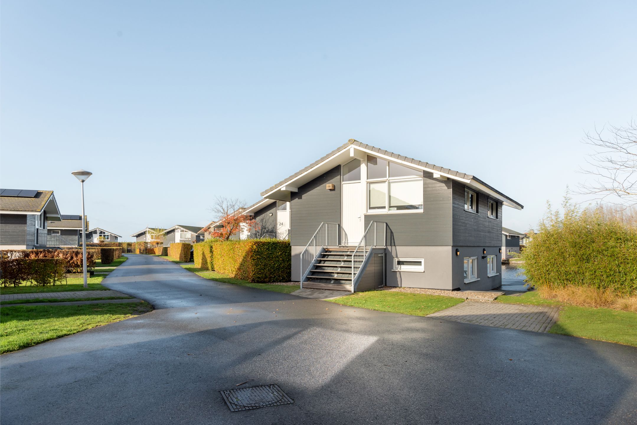 Foto 6 van Jongebuorren 25