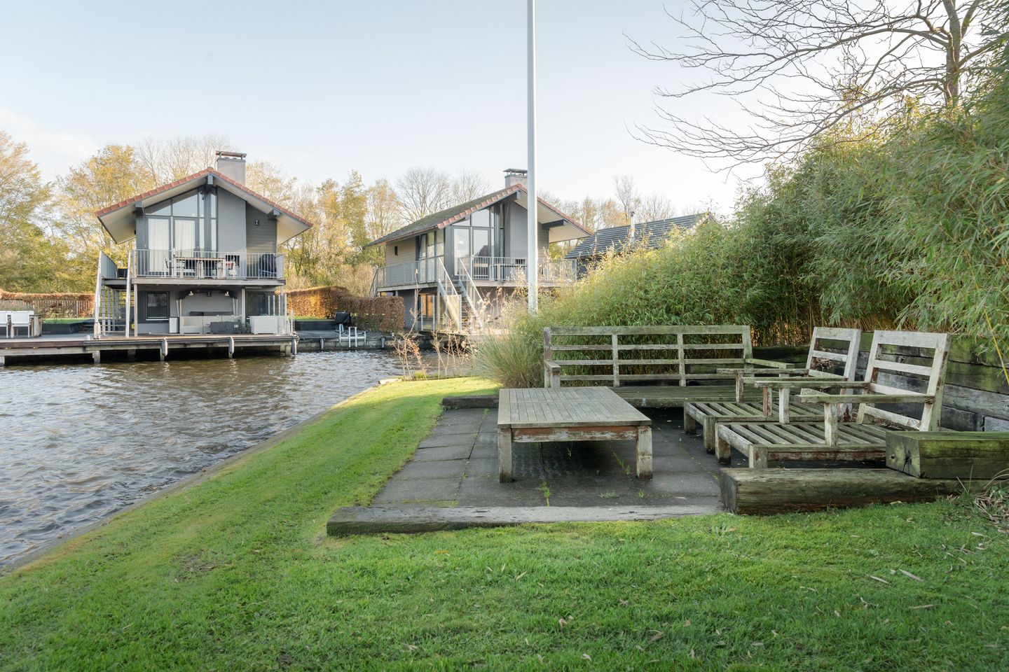 Foto 10 van Jongebuorren 25