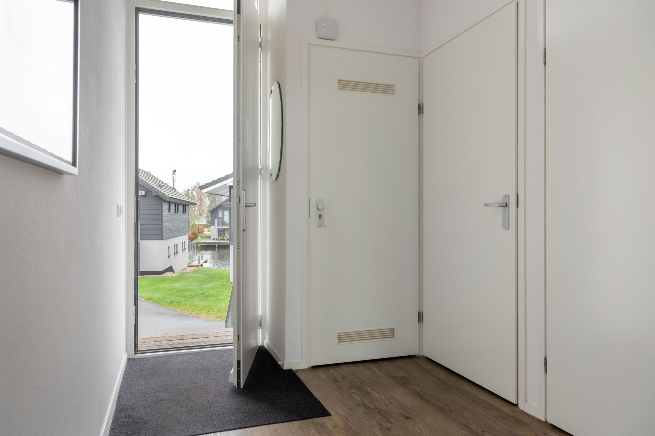 Foto 27 van Jongebuorren 25