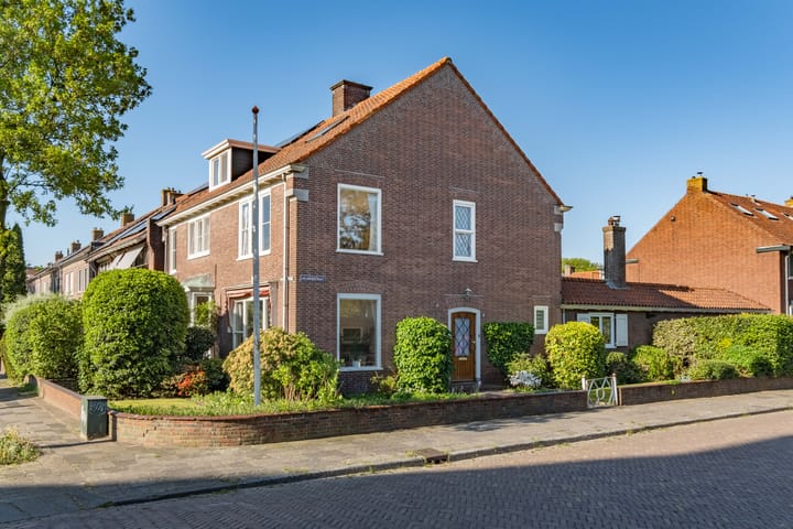 Foto 14 van Helmersstraat 1