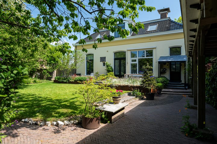 Photo 56 of Tsjerkeleane 1