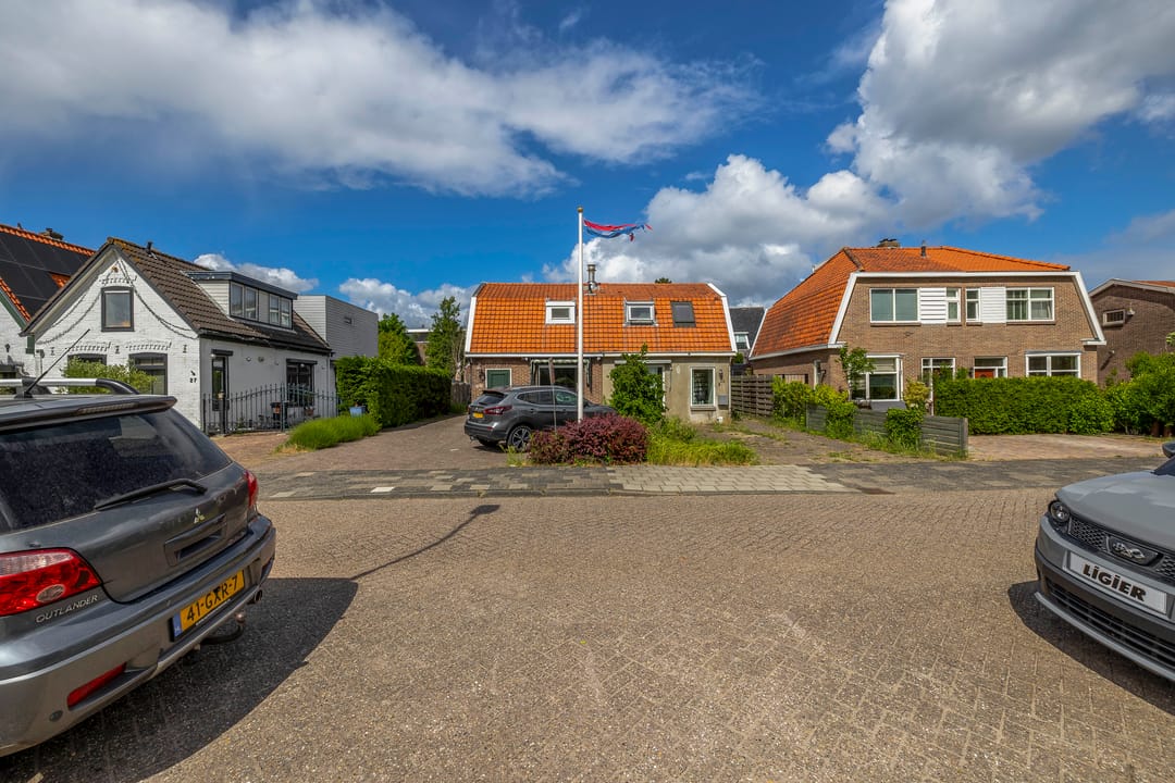 Photo 41 of Badhoevelaan 30