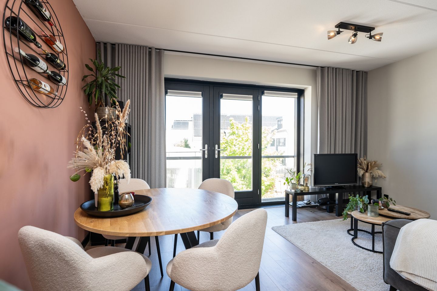 Foto 14 van Nikadel 26-J