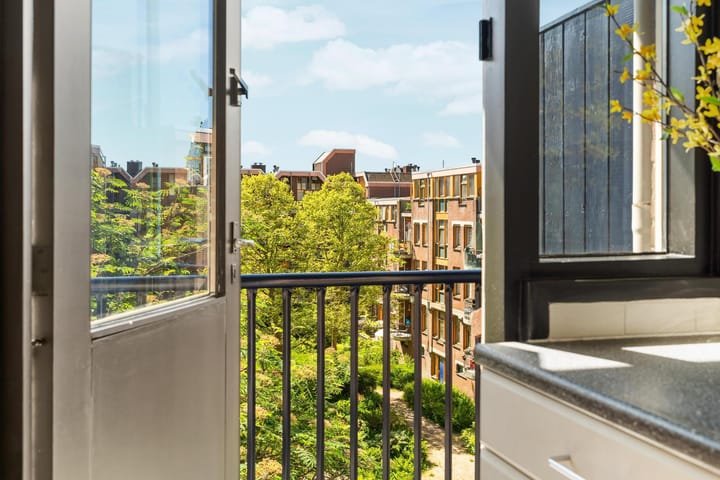 Foto 16 van Beukenplein 20-3