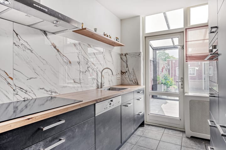 Foto 11 van van Randerodestraat 79