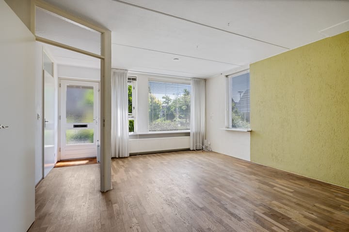 Photo 6 of Leeuweriklaan 2