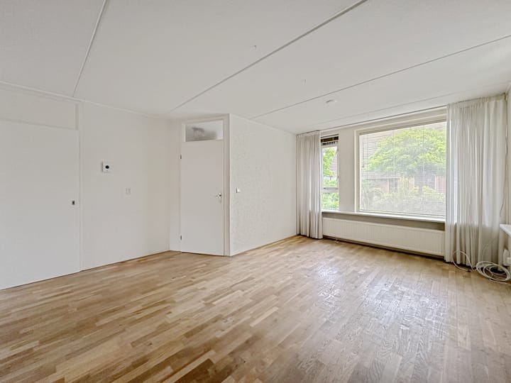 Photo 9 of Leeuweriklaan 2