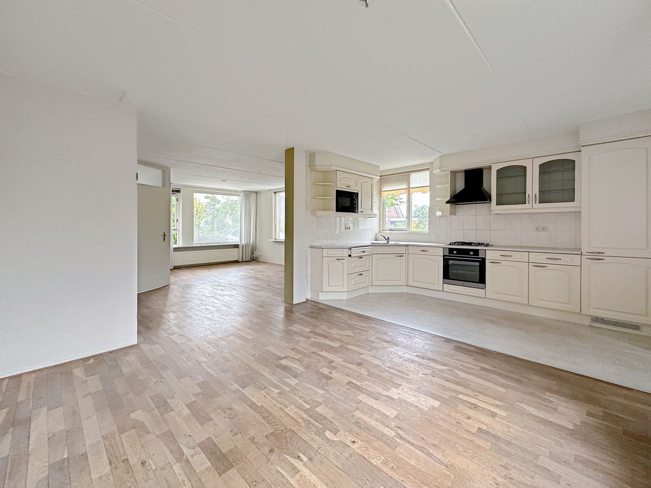 Foto 15 van Leeuweriklaan 2