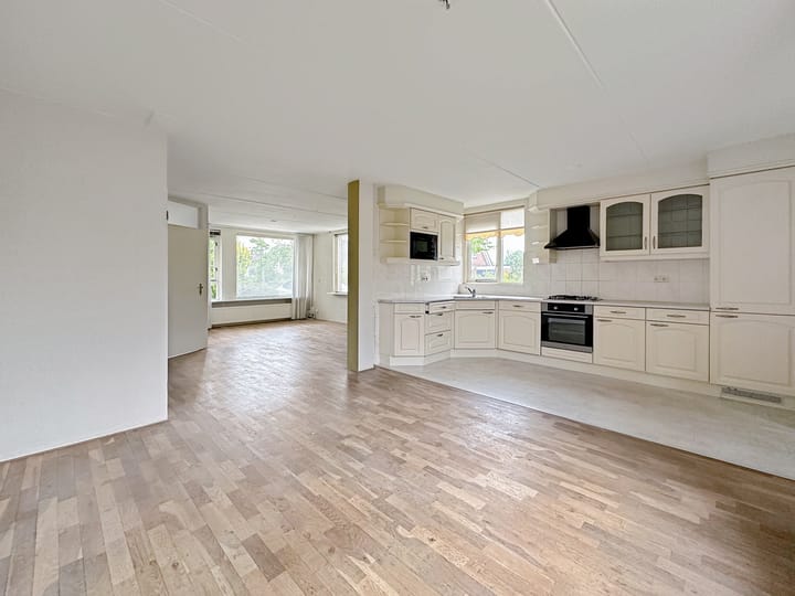 Photo 15 of Leeuweriklaan 2