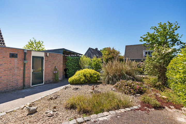 Photo 34 of Leeuweriklaan 2