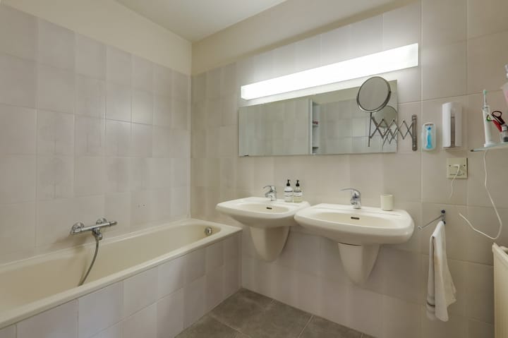 Foto 26 van Overbeeksingel 4