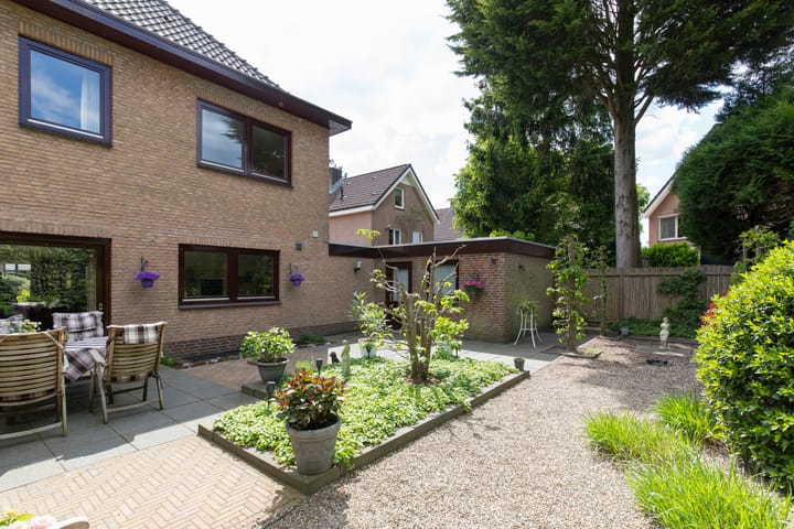 Foto 49 van Overbeeksingel 4