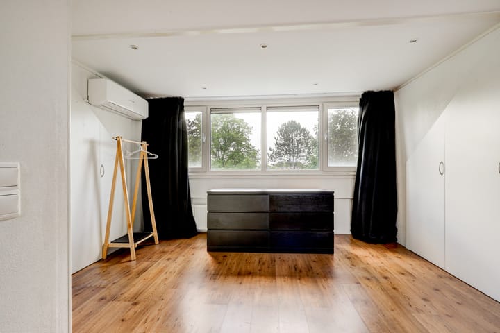 Foto 23 van van Mieroplaan 33