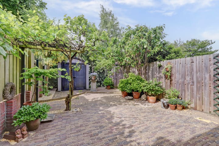 Photo 3 of Zeearend 24