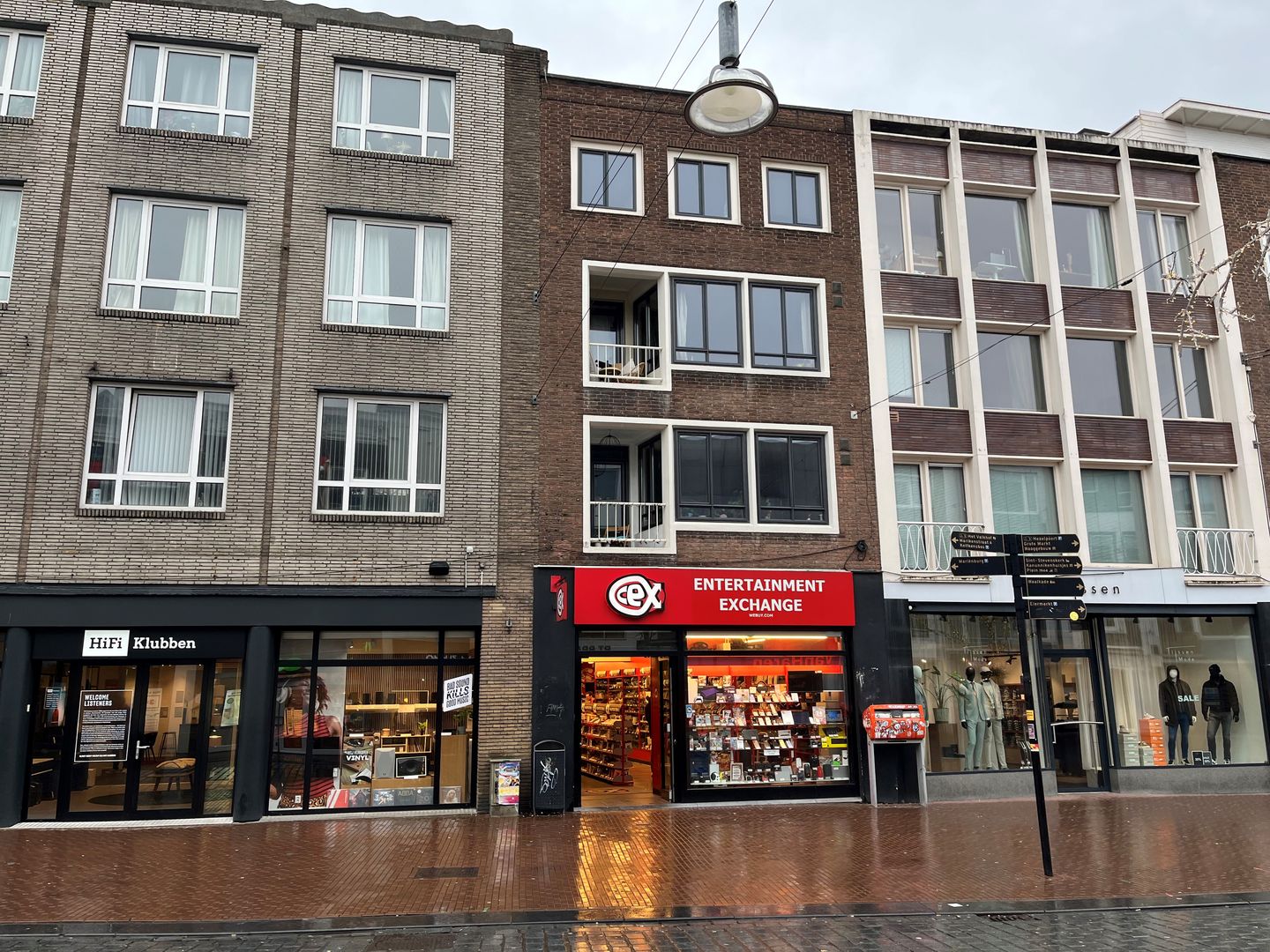 View photo 1 of Burchtstraat 36