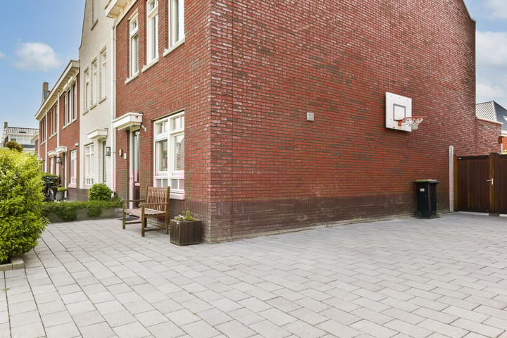 Photo 39 of Koetsierstuin 15