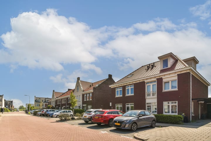 Photo 37 of Koetsierstuin 17