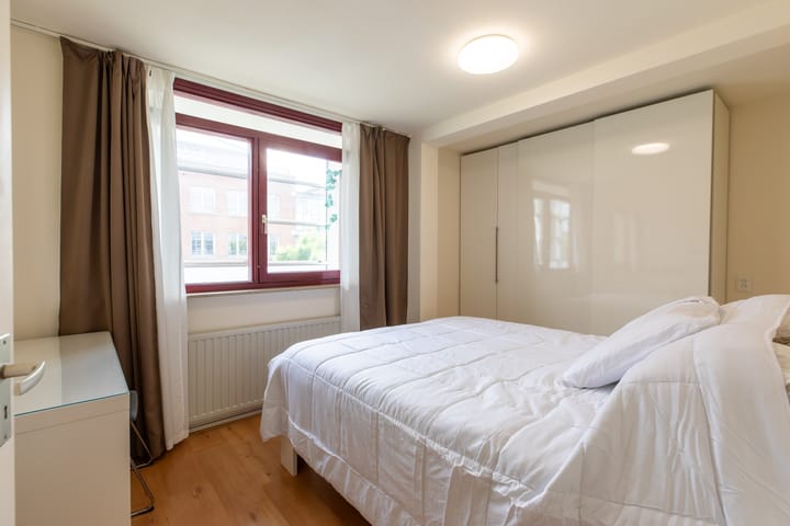 Foto 16 van Sphinxlunet 48-D