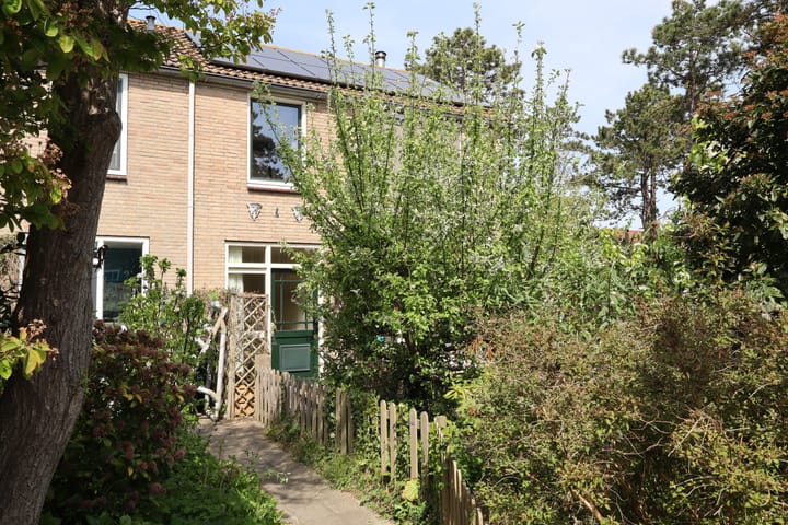 Photo 15 of Sparrenlaan 11