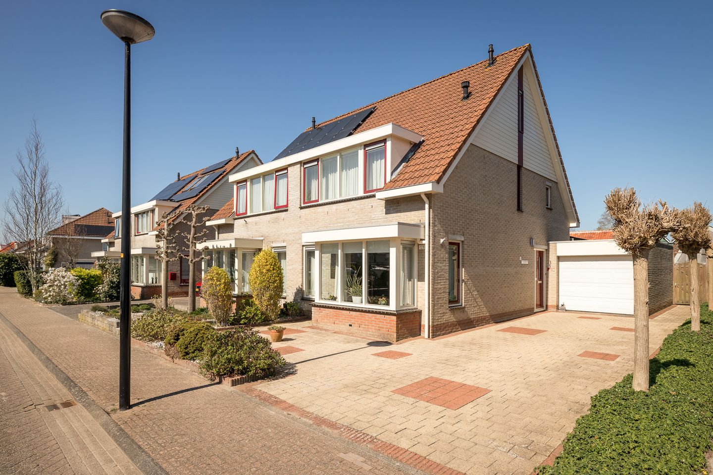 Foto 1 van Middenweg 123