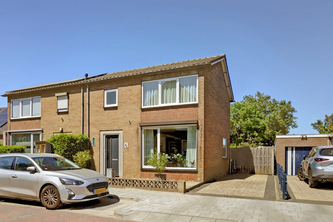 Foto 1 van van Lyndenstraat 7